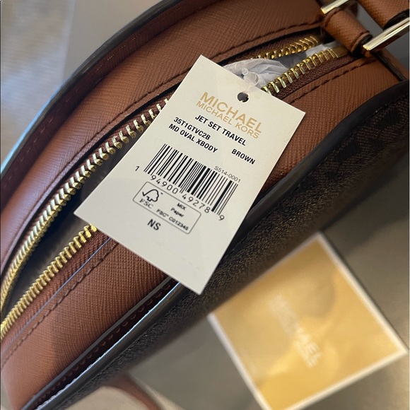 BRAND NEW - MK Jet Set Travel Medium Logo Crossbody - Picture 3 of 6